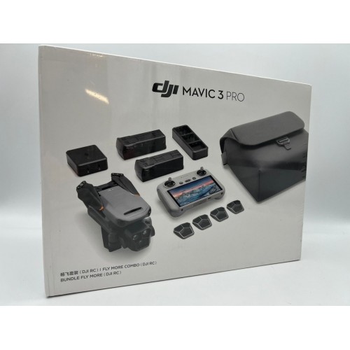 Квадрокоптер DJI Mavic 3 Fly More Combo в Нижнем Новгороде DJI RC / с экраном