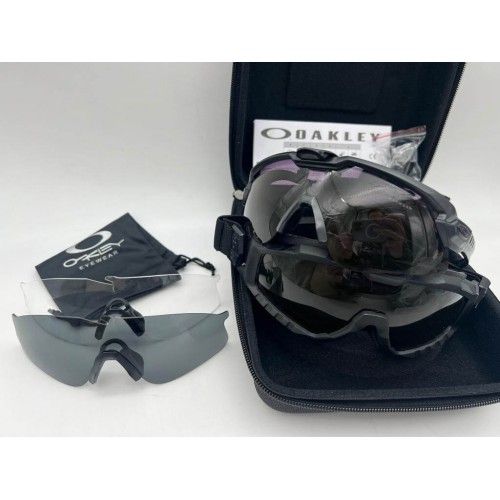 Тактические ударопрочные очки OAKLEY в Нижнем Новгороде